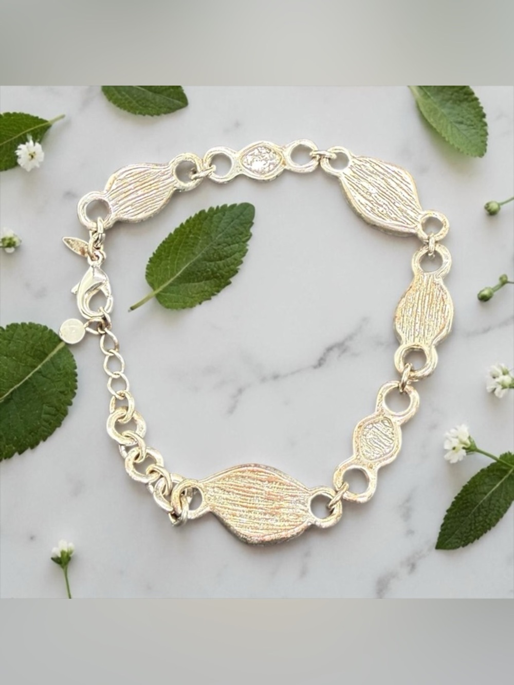 Avon Silver-Tone Bracelet with Lime Green and Pale Yellow Stones - Picture 7 of 14
